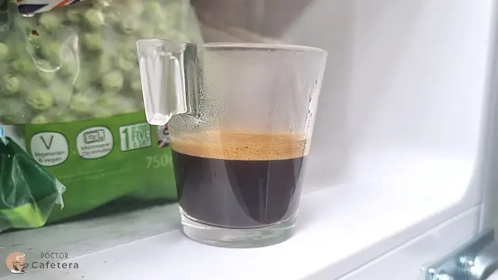 Café espresso en el congelador