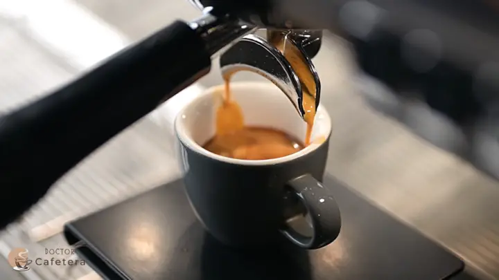 Um Bitterkeit zu vermeiden, sollte der Kaffee nicht überextrahiert werden